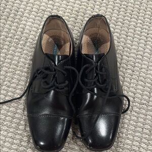 Johnston & Murphy Black Leather Oxfords Timeless Design